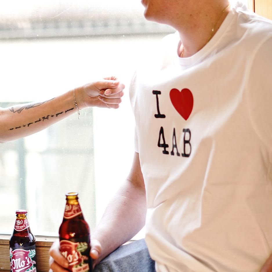 Mo’s Shirt weiß I Love 4AB